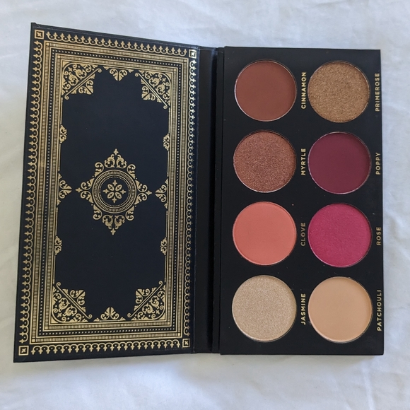 🌸 Ace Beaute Grandiose Eyeshadow Pallet - Picture 1 of 6